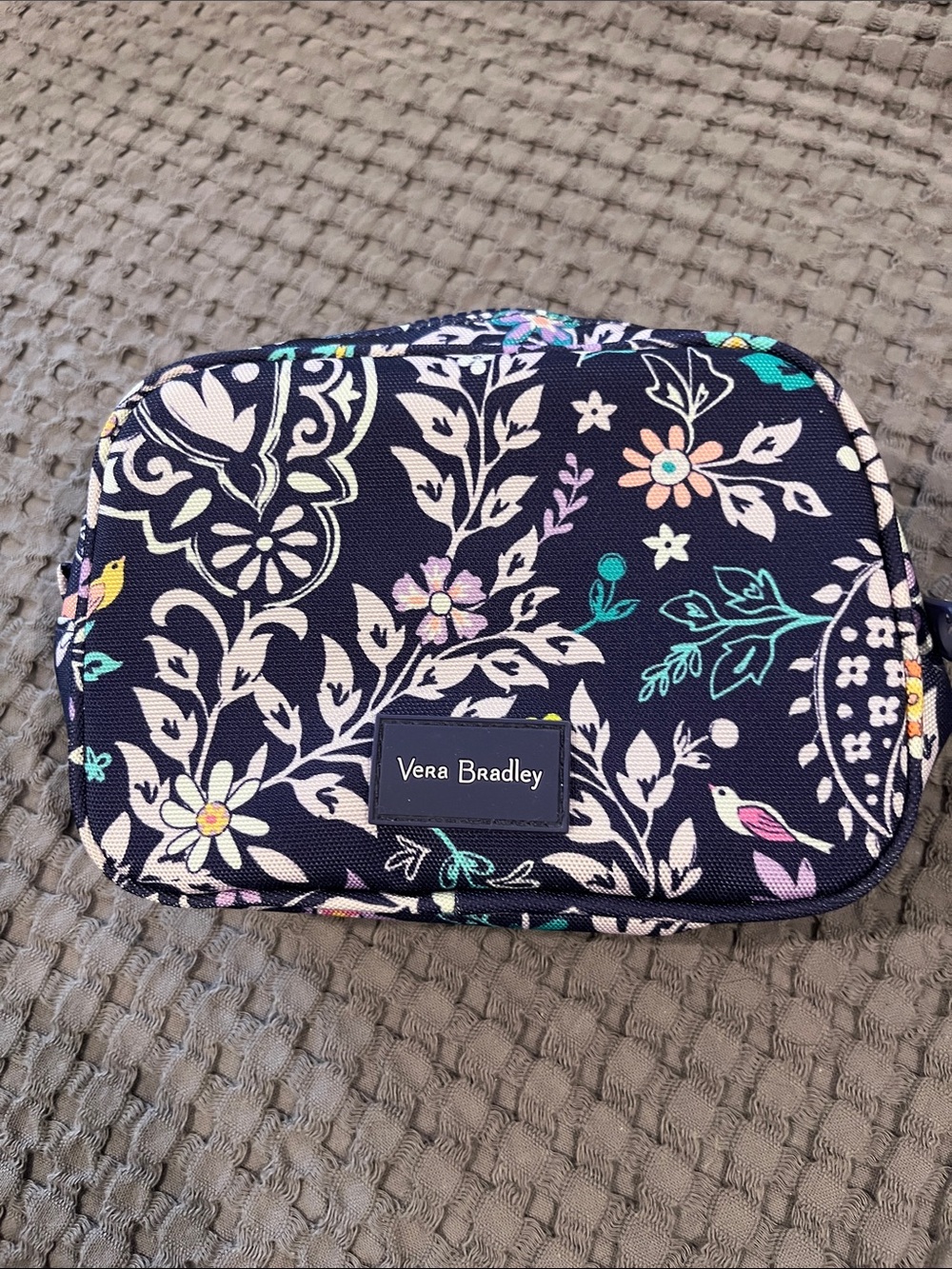 Vera Bradley Jamboree Navy Floral ReActive Cosmetic Pouch Travel Case. UNUSED